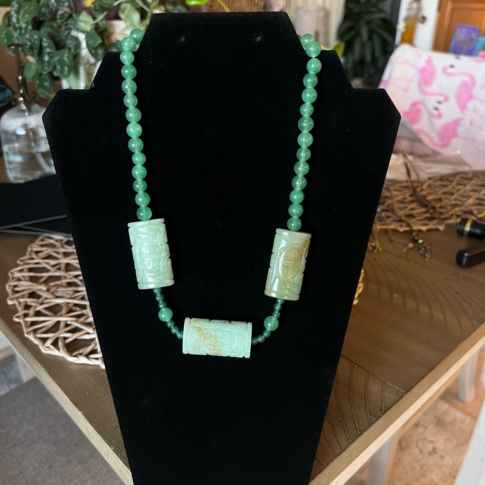 vintage jade beaded necklace with engraved jade pieces